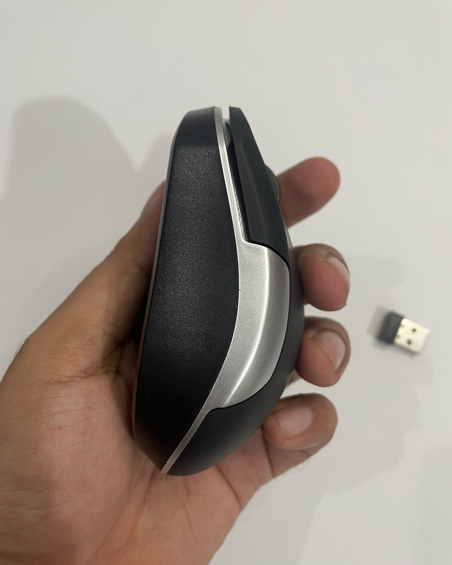 A4Tech G3-200NS 2.4G Wireless Silent Click Mouse - 1200 DPI Optical Sensor, Symmetric Ergonomics