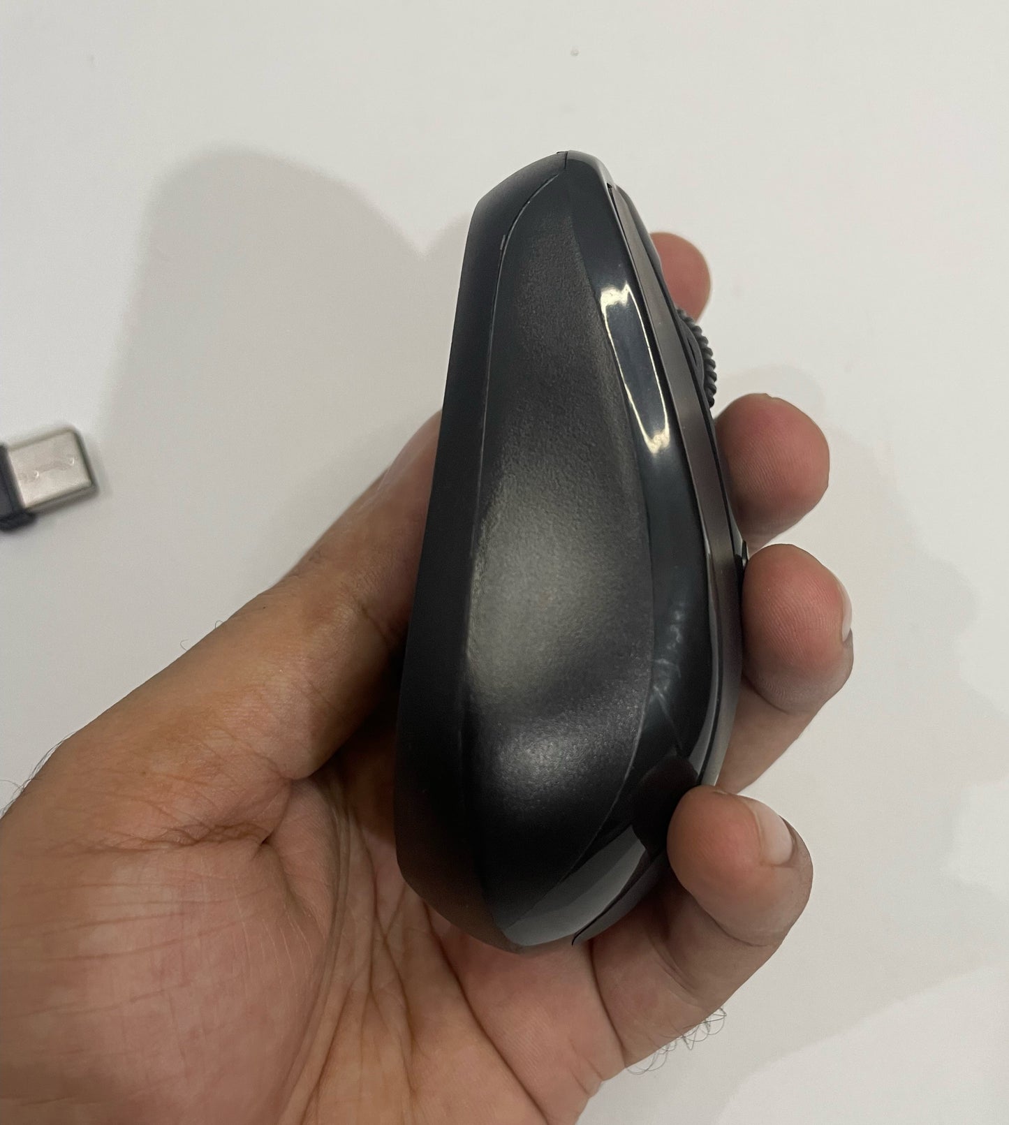 Dell 888 Wireless Optical Mouse - Advanced 2.4 GHz RF Connectivity, 1000 DPI Optical Tracking, Plug and Play