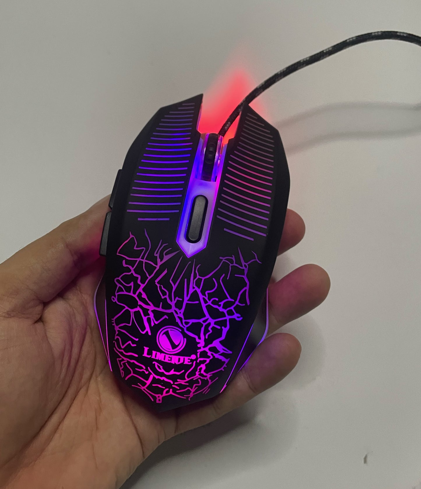 Limeide V6 Gaming Mouse with Seven-Color LED Dazzle - 1800 DPI Optical Engine With 6 Buttons