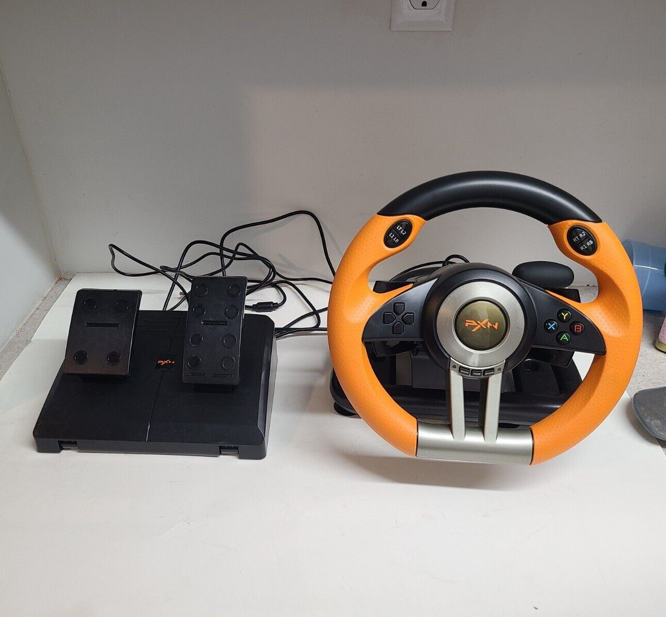 PXN V3 Pro Racing Wheel – 180-Degree Steering Wheel with Dual-Motor Feedback, Foldable Pedals, and Suction Mount